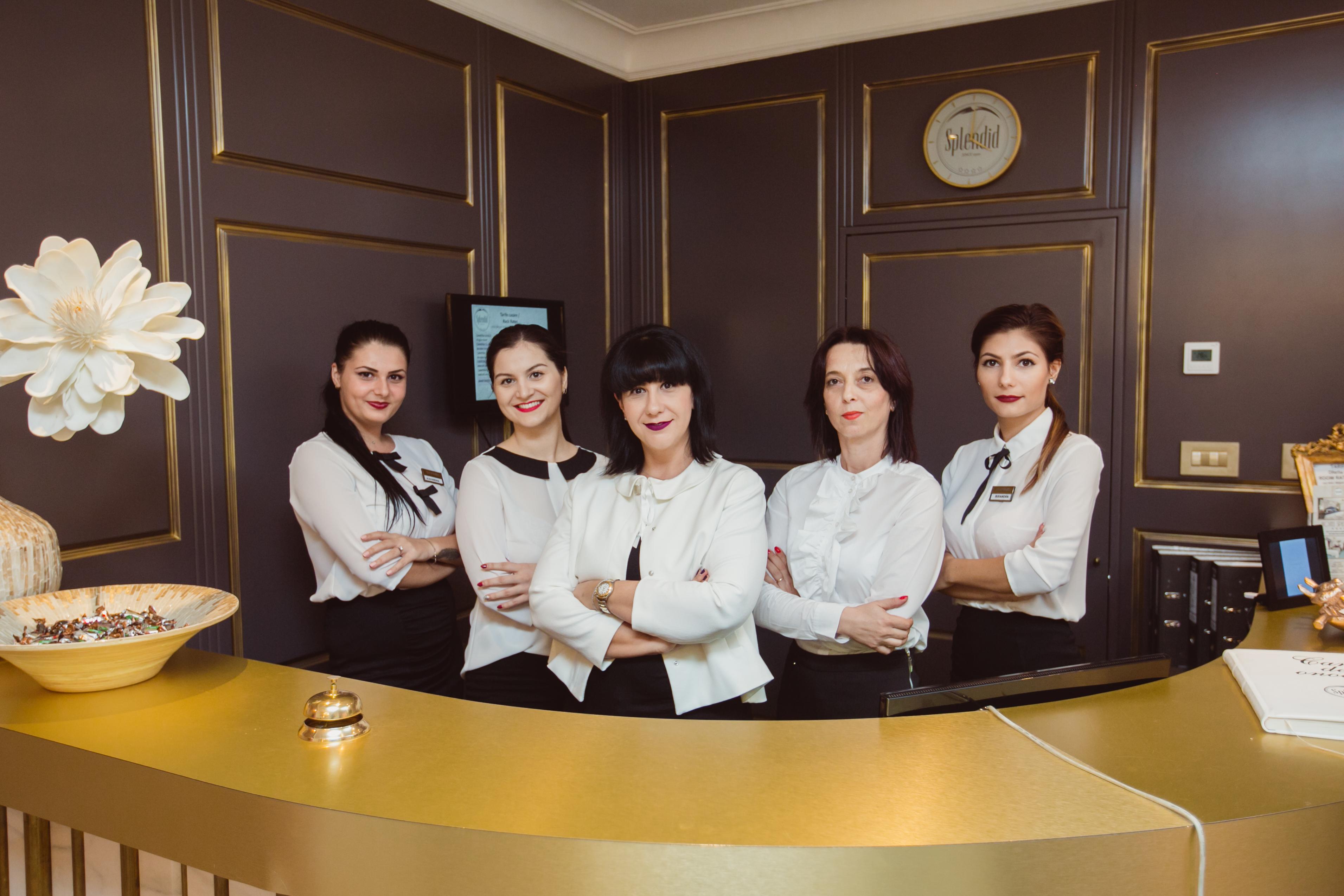Hotel Splendid 1900 Craiova Ngoại thất bức ảnh