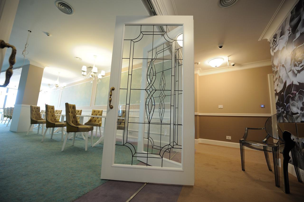 Hotel Splendid 1900 Craiova Ngoại thất bức ảnh