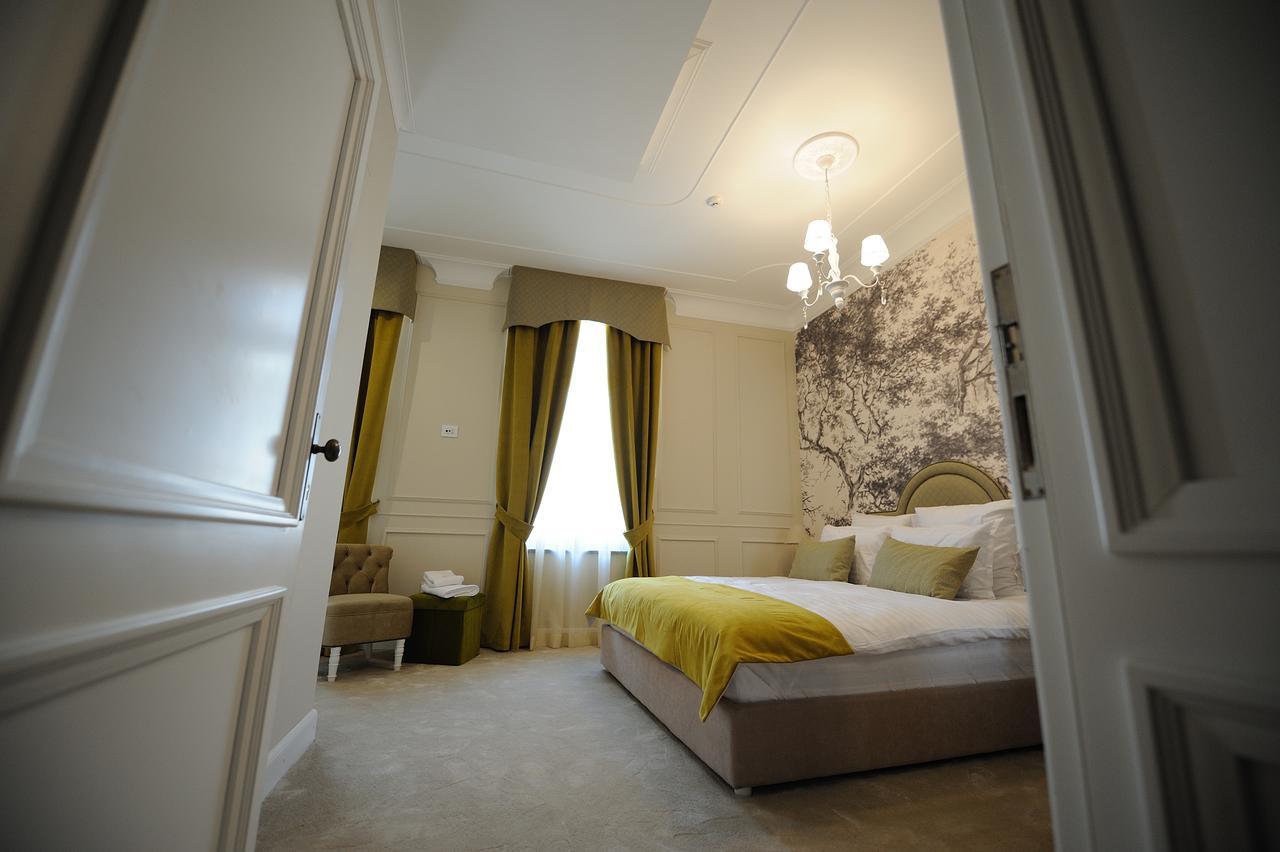 Hotel Splendid 1900 Craiova Ngoại thất bức ảnh